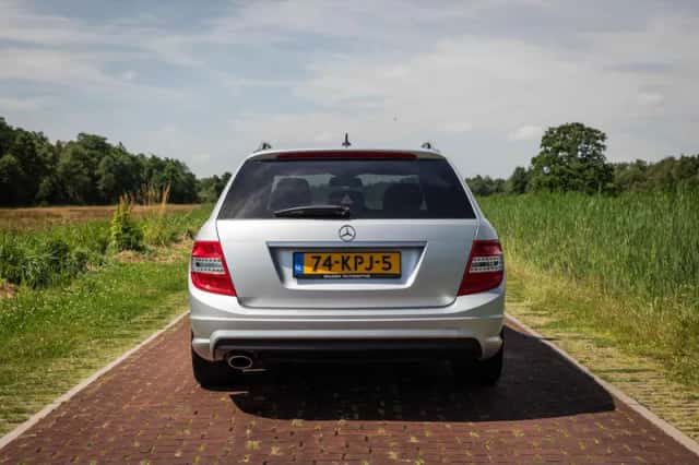 Mercedes-Benz C-Klasse (2008) thumbnail 3