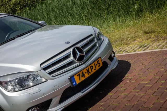 Mercedes-Benz C-Klasse (2008) thumbnail 4