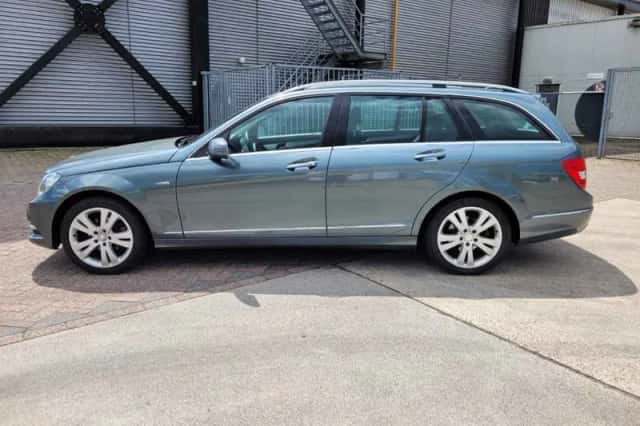 Mercedes-Benz C-Klasse (2012) thumbnail 2