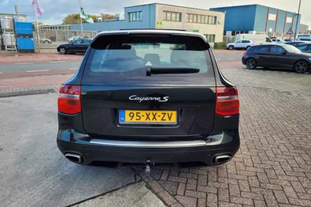 Porsche Cayenne (2007) thumbnail 5