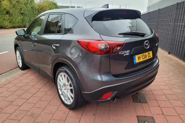 Mazda CX-5 (2017) thumbnail 5