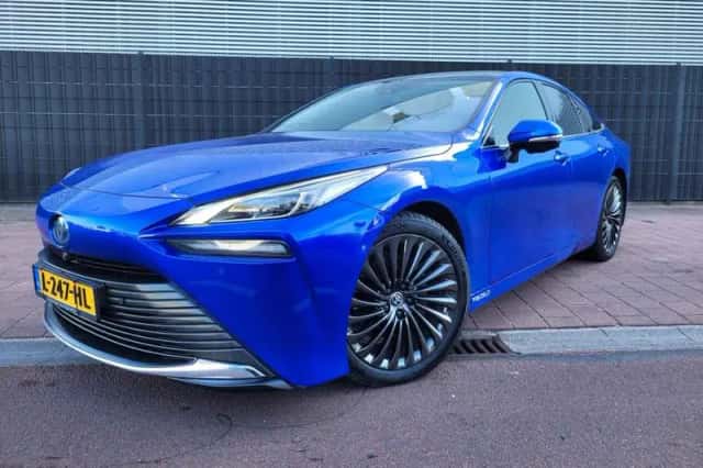 Toyota Mirai (2021) thumbnail 1