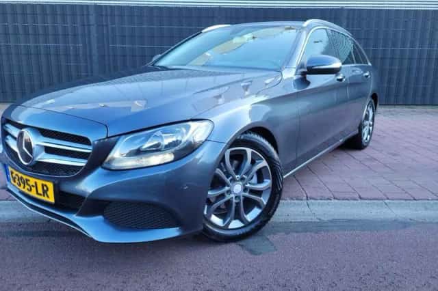 Mercedes-Benz C-Klasse (2015) thumbnail 1