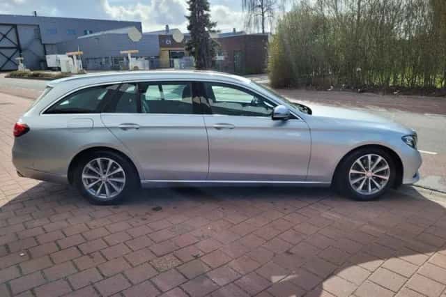 Mercedes-Benz E-Klasse (2016) thumbnail 6