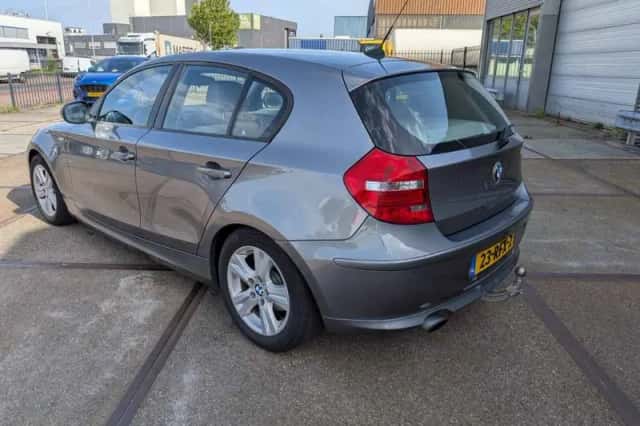 BMW 1-Serie (2011) thumbnail 3