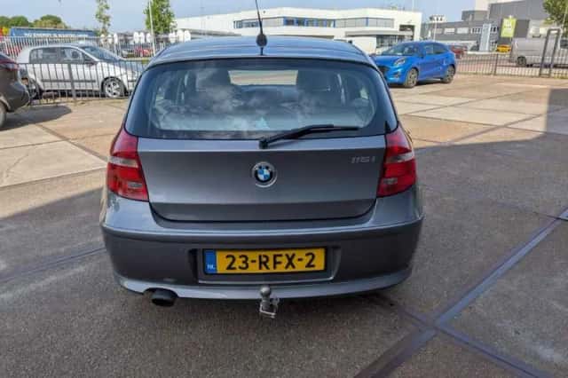 BMW 1-Serie (2011) thumbnail 4