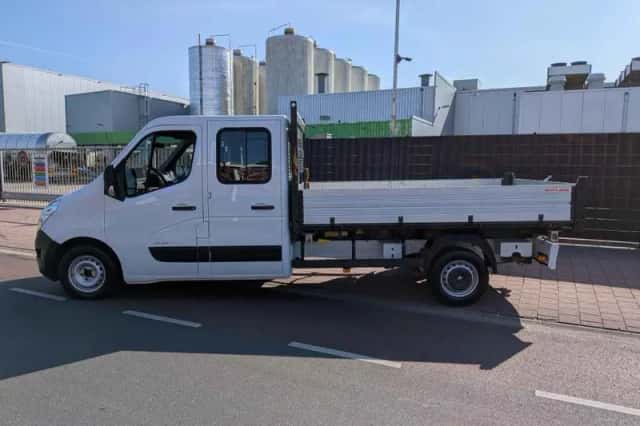 Renault Master (2015) thumbnail 2