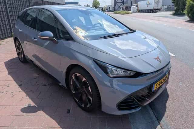 CUPRA Born (2022) thumbnail 6