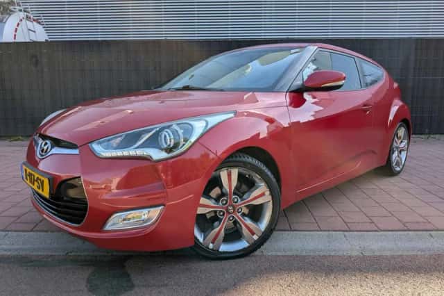 Hyundai Veloster (2011) thumbnail 1