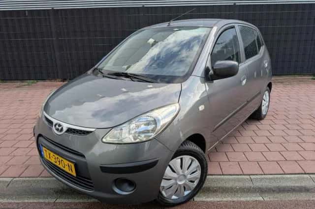 Hyundai i10 (2010) thumbnail 1