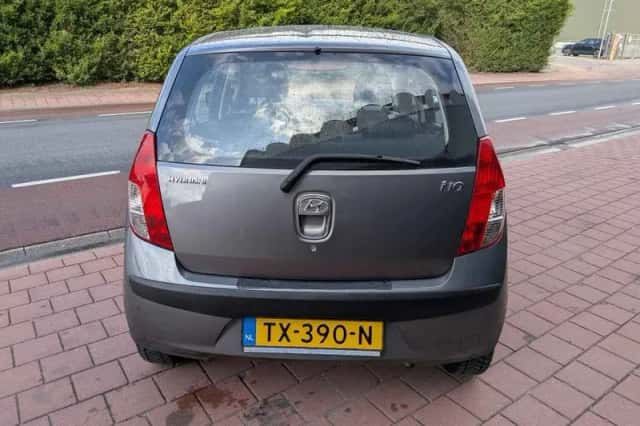 Hyundai i10 (2010) thumbnail 4