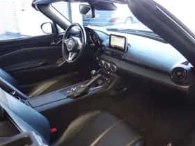 Mazda MX-5 (2016) thumbnail 11
