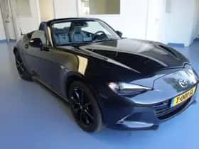 Mazda MX-5 (2016) thumbnail 4