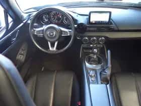 Mazda MX-5 (2016) thumbnail 10