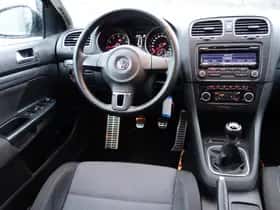 Volkswagen Golf (2012) thumbnail 16