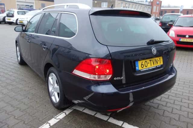 Volkswagen Golf (2012) thumbnail 5