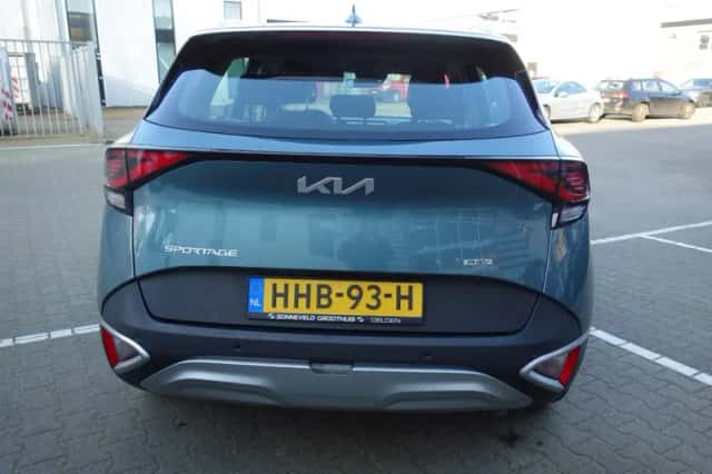 Kia Sportage (2022) thumbnail 5