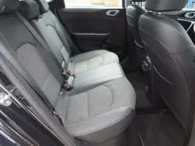 Kia Ceed (2024) thumbnail 15