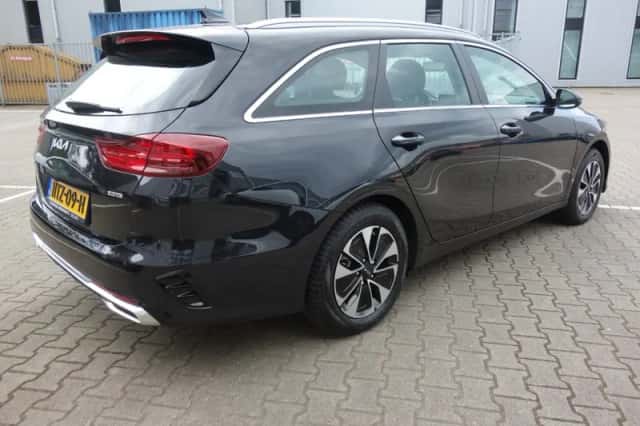 Kia Ceed (2024) thumbnail 6