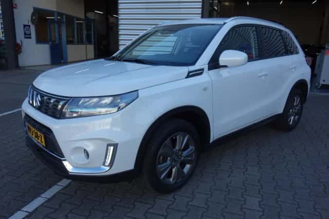 Suzuki Vitara (2023) thumbnail 1