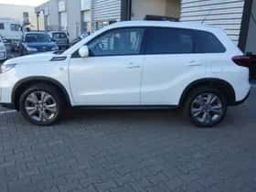 Suzuki Vitara (2023) thumbnail 4