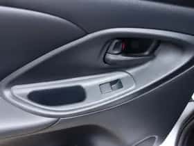 Toyota Yaris Cross (2023) thumbnail 16