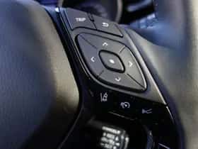 Toyota C-HR thumbnail 19
