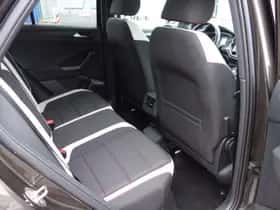 Volkswagen T-Roc (2018) thumbnail 14
