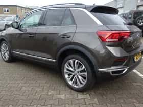 Volkswagen T-Roc (2018) thumbnail 4