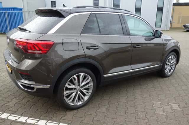 Volkswagen T-Roc (2018) thumbnail 6