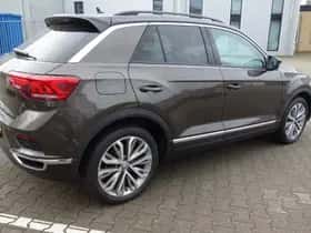 Volkswagen T-Roc thumbnail 6
