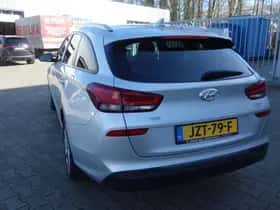 Hyundai i30 (2018) thumbnail 5