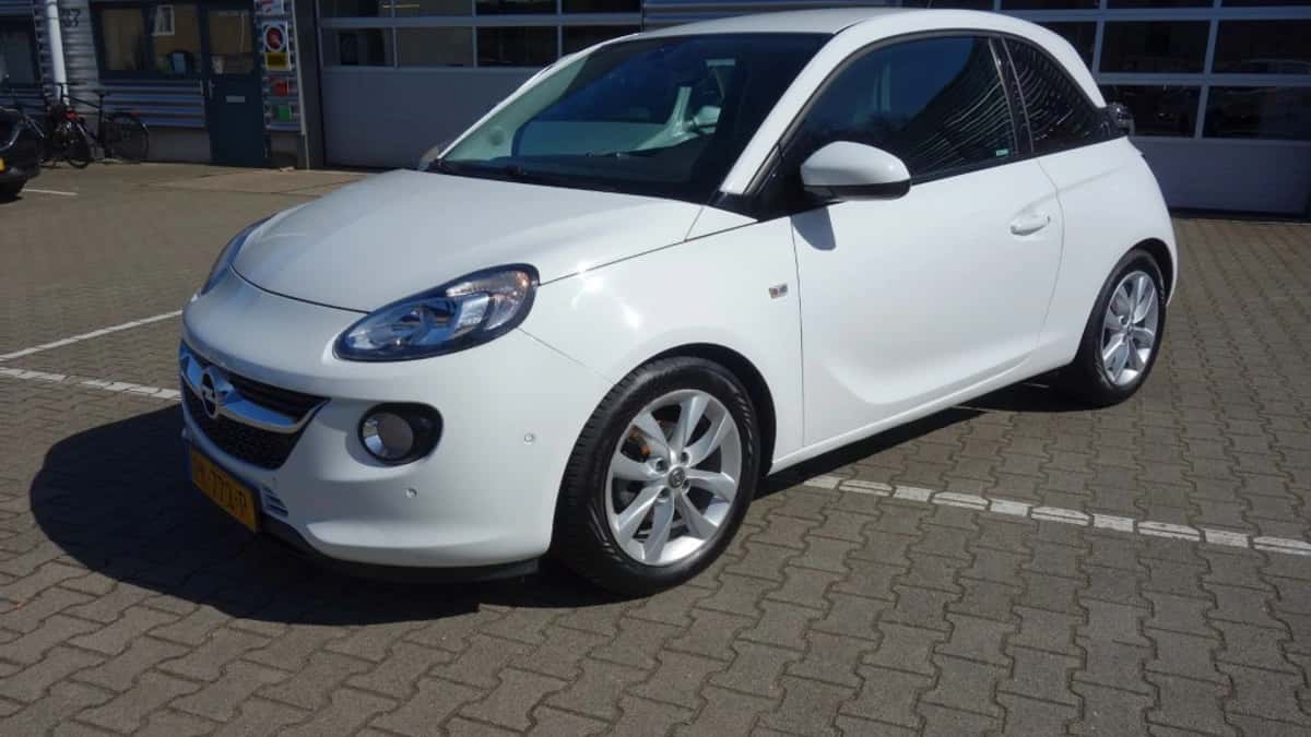 Opel Adam (2017) — foto 1