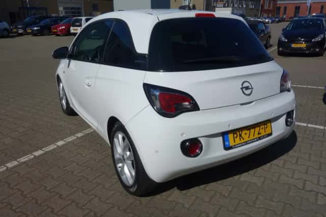 Opel Adam (2017) thumbnail 5