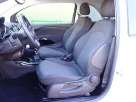 Opel Adam (2017) thumbnail 10