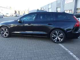 Volvo V60 (2019) thumbnail 4