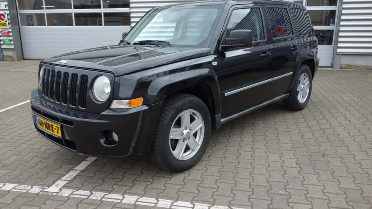 Jeep PATRIOT (2010) — foto 1
