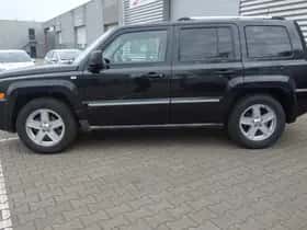 Jeep PATRIOT (2010) thumbnail 4