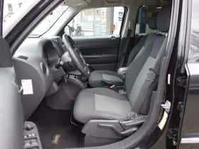 Jeep PATRIOT (2010) thumbnail 9