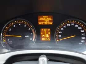 Toyota Avensis (2009) thumbnail 14