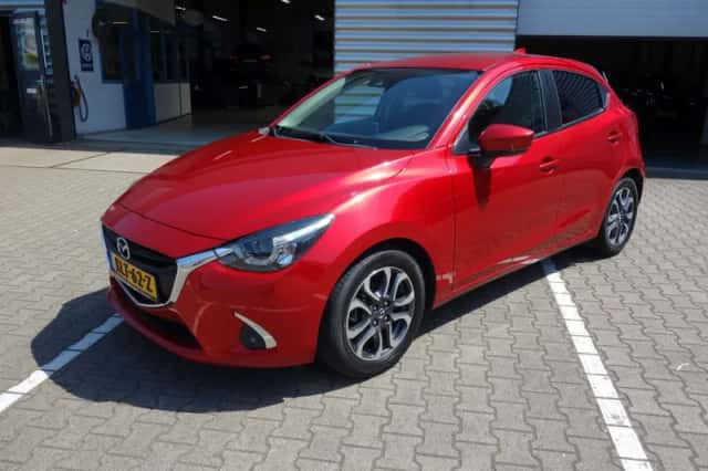 Mazda 2 (2017) thumbnail 1