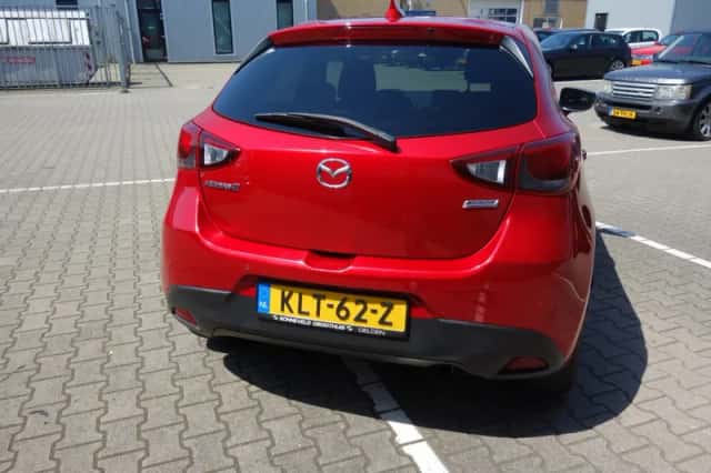Mazda 2 (2017) thumbnail 6