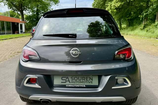 Opel Adam (2015) thumbnail 3