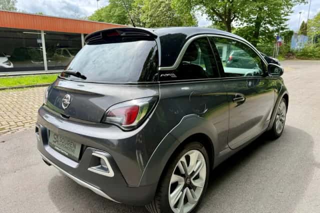 Opel Adam (2015) thumbnail 4