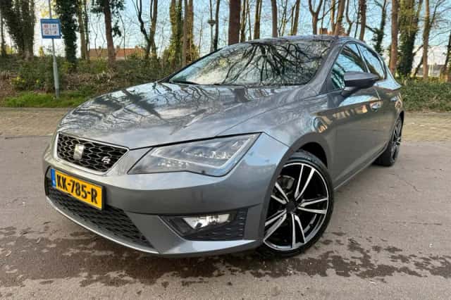 SEAT Leon (2017) thumbnail 1