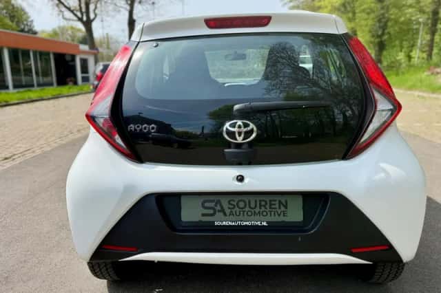 Toyota Aygo (2019) thumbnail 4
