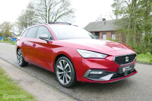 SEAT Leon (2020) thumbnail 3