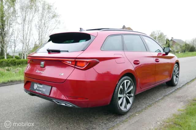 SEAT Leon (2020) thumbnail 4