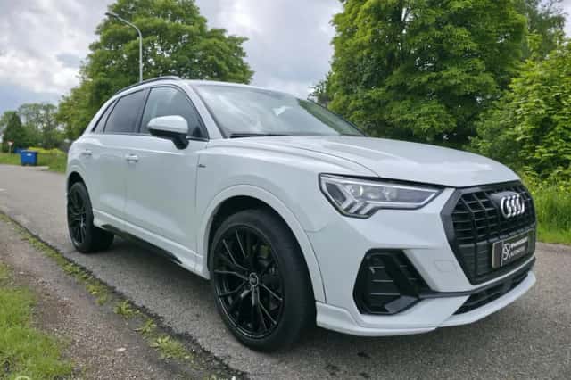 Audi Q3 (2021) thumbnail 3