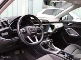 Audi Q3 (2021) thumbnail 5